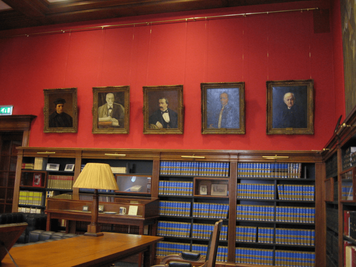 Peace_Palace_Library-min